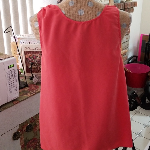 Aqua Top Coral Tank Top - Picture 3 of 5
